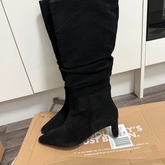 Shoes - Chic Black Heeled Boots for Women